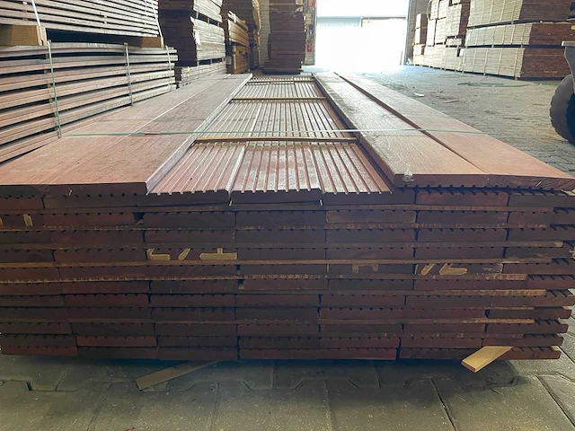 Purple heart vlonderplanken 2450x145x21mm (81x) - afbeelding 3 van  3
