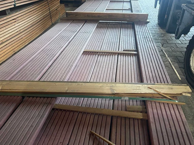 Purple heart vlonderplanken 3650x145x21mm (41x) - afbeelding 1 van  3