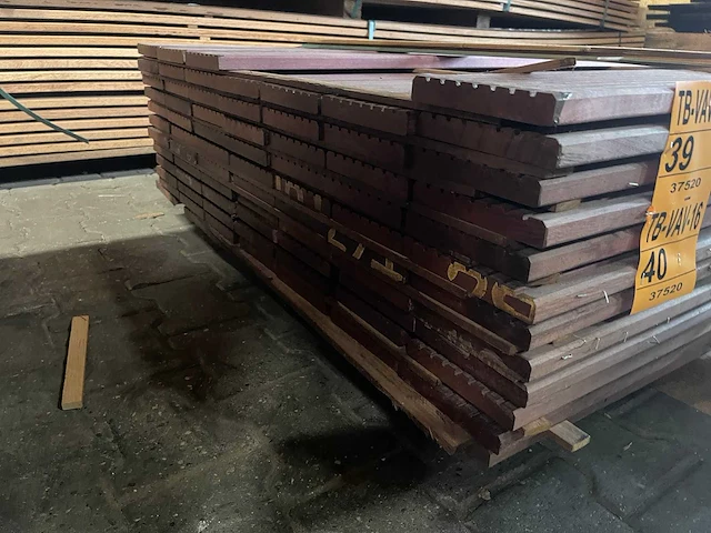 Purple heart vlonderplanken 3650x145x21mm (41x) - afbeelding 3 van  3