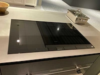 Puur regina eb gl gfo rustiek eiken gefineerd eiland showroomkeuken met hoge kastenwand - afbeelding 21 van  40