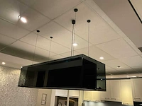 Puur regina eb gl gfo rustiek eiken gefineerd eiland showroomkeuken met hoge kastenwand - afbeelding 22 van  40