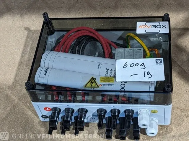 Pv box overspanningsbeveiliging conduct, se.25-27.6k.t1.3in.3out.m - afbeelding 2 van  3