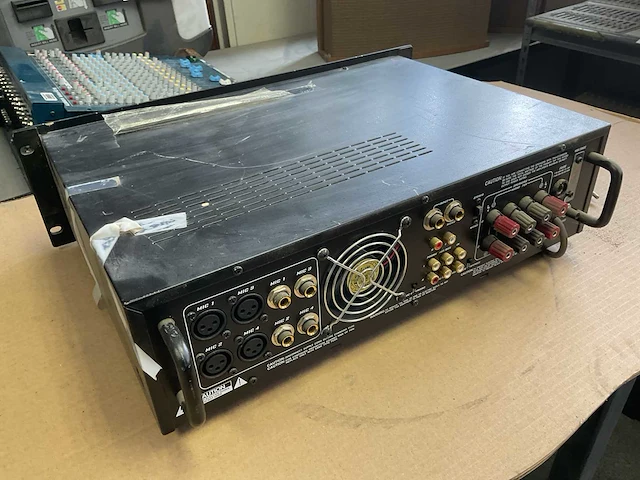 Pyle pro pt-910 amplifier - afbeelding 3 van  4