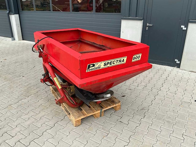 Pz zweegers spectra 800 kunstmeststrooier - afbeelding 15 van  19