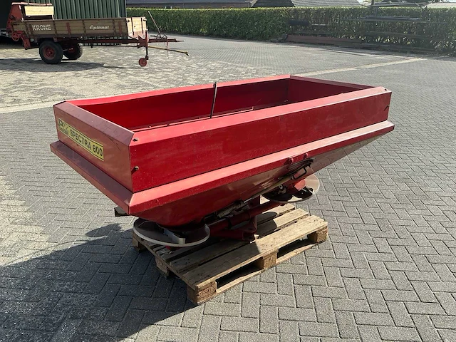 Pz zweegers spectra 800 kunstmeststrooier - afbeelding 10 van  15