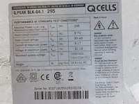 Q.cell - qpeak blk-g4.1 - set van 11 gebruikte full black zonnepanelen (295 wp) en 1 nieuwe goodwe gw3000t-ds-wifi omvormer - afbeelding 3 van  6