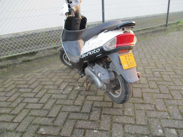 Qingqi - bromscooter - rex moto speedy fb50qt-6a - scooter - afbeelding 2 van  11