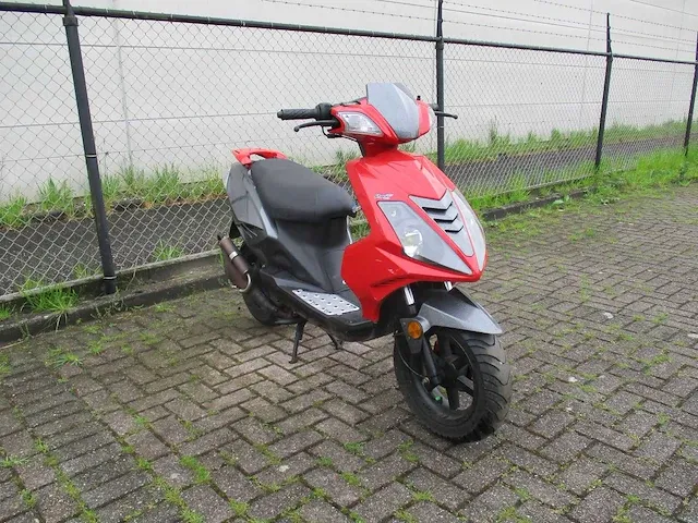 Qj - bromscooter - race gt 50 explorer 2 tact - scooter - afbeelding 4 van  9