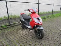 Qj - bromscooter - race gt 50 explorer 2 tact - scooter - afbeelding 4 van  9