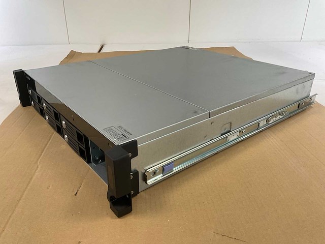 Qnap (ts-869u-rp) - 6x 2 tb seagate (st2000nm0033) network attached storage - afbeelding 2 van  8