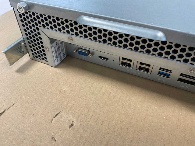 Qnap (ts-869u-rp) - 6x 2 tb seagate (st2000nm0033) network attached storage - afbeelding 8 van  8