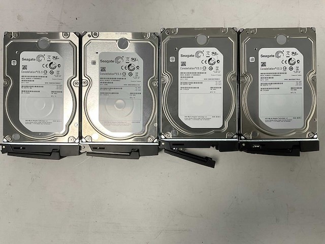 Qnap (ts-869u-rp) - 8x 2 tb seagate (st2000nm0033) network attached storage - afbeelding 7 van  9