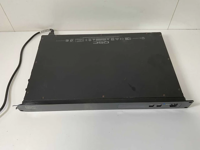 Qsc (q-sys core 110f), network + analog audio channels processor - afbeelding 2 van  7