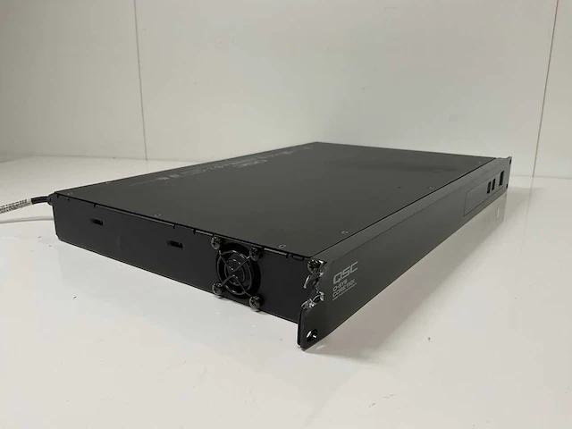 Qsc (q-sys core 110f), network + analog audio channels processor - afbeelding 3 van  7