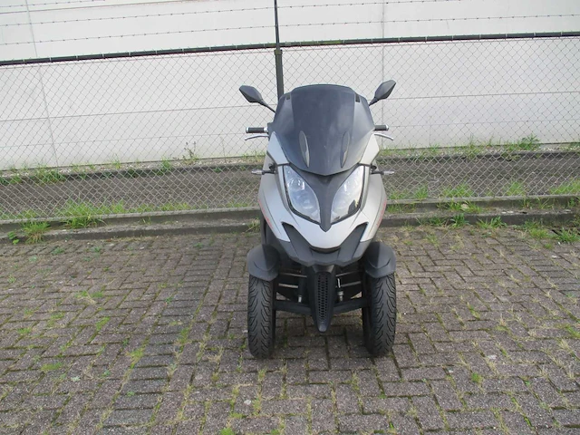 Quadro 3 - driewieler motorscooter - motorfiets - afbeelding 5 van  11