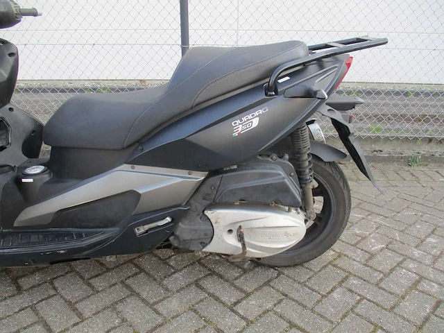 Quadro 350 - driewieler motorscooter - motorfiets - afbeelding 8 van  15