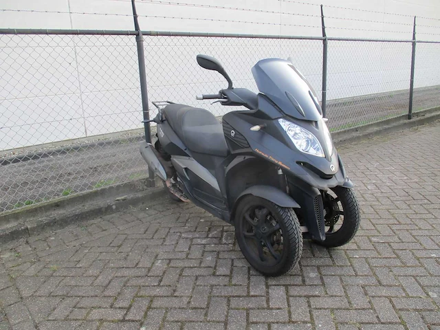 Quadro 350 - driewieler motorscooter - motorfiets - afbeelding 13 van  15