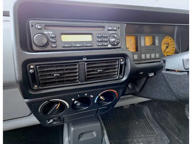Quantum 2+2 convertible (custom) rhd, gt-285-x - afbeelding 22 van  46