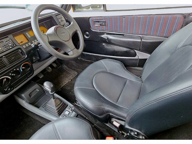 Quantum 2+2 convertible (custom) rhd, gt-285-x - afbeelding 25 van  46