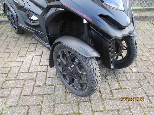 Quardro - vierwieler motorscooter - quardro 4 - motorfiets - afbeelding 11 van  14