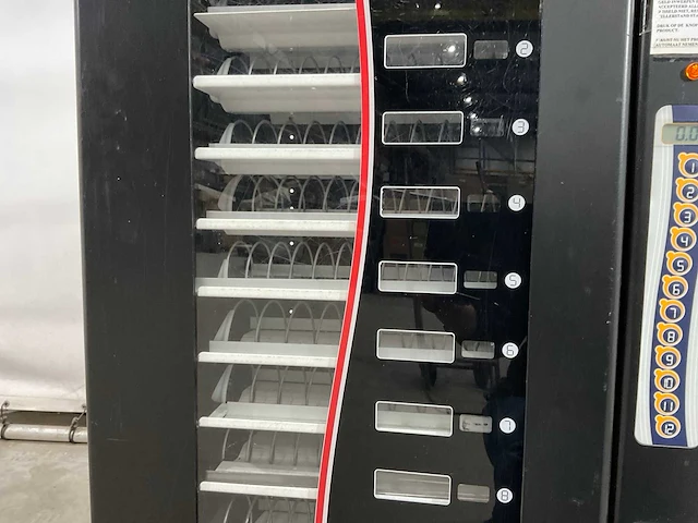 Quasar eurosnacky snoepautomaat - afbeelding 2 van  12