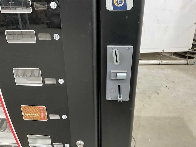 Quasar eurosnacky snoepautomaat - afbeelding 9 van  12