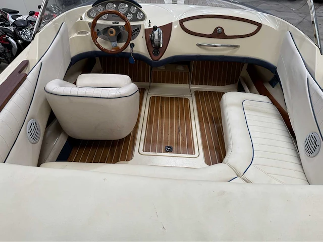 Quicksilver - ornvik - classic 20 - speedboot - 2007 - afbeelding 25 van  46