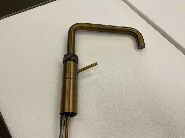 Quooker square bronze 3-in-1 kokendwaterkraan - afbeelding 1 van  5