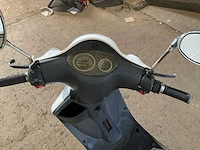 Qwic e-scooter - afbeelding 9 van  10