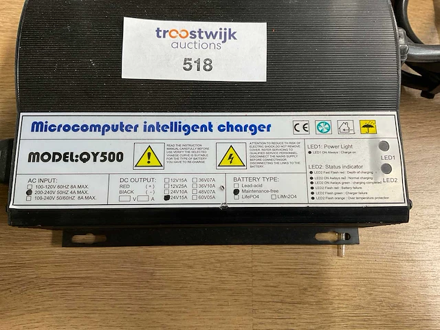 Qy500 lader - afbeelding 2 van  2