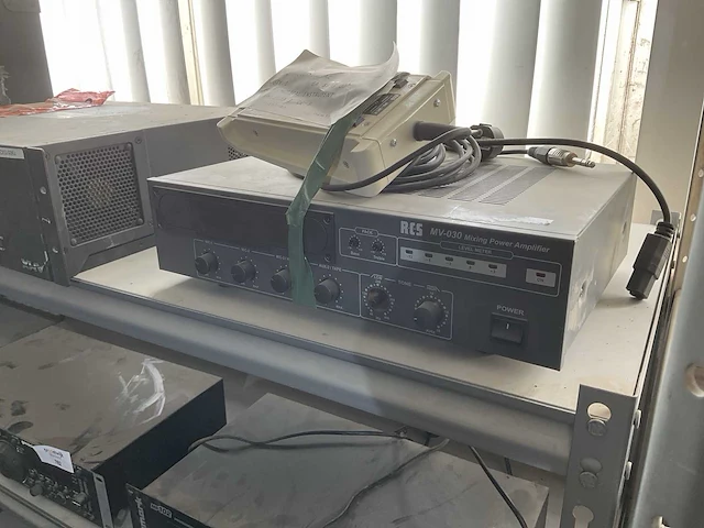 R-c-s mv-030 mixing power amplifier - afbeelding 3 van  4