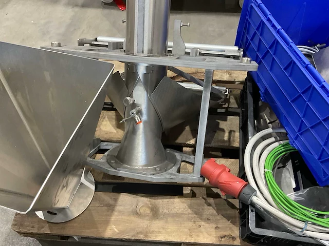 R700 d110 vorm buis skilpack machine - afbeelding 7 van  8
