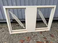 Raamkozijn inclusief 2x draaikiepraam - afbeelding 1 van  3