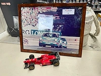 Raceauto en foto - afbeelding 1 van  2