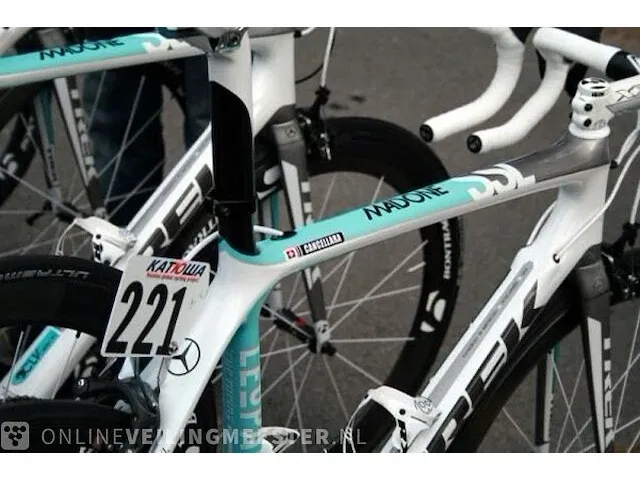 Racefiets - mercedes x trek madone 100% carbon tour de france van €12000,00 - afbeelding 4 van  8