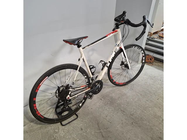 Racefiets, cube, attain - afbeelding 12 van  19