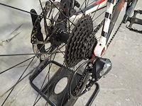 Racefiets, cube, attain - afbeelding 15 van  19