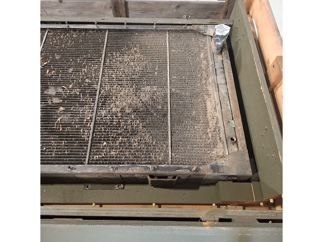 Radiateur in kist - afbeelding 4 van  6