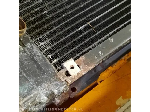 Radiateur in transportkist - afbeelding 6 van  6