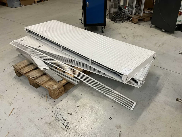 Radiator (2x) - afbeelding 1 van  3