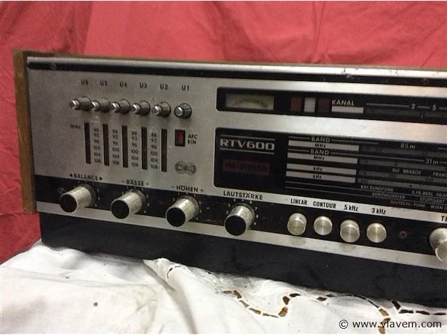 Radio grundig - afbeelding 2 van  3