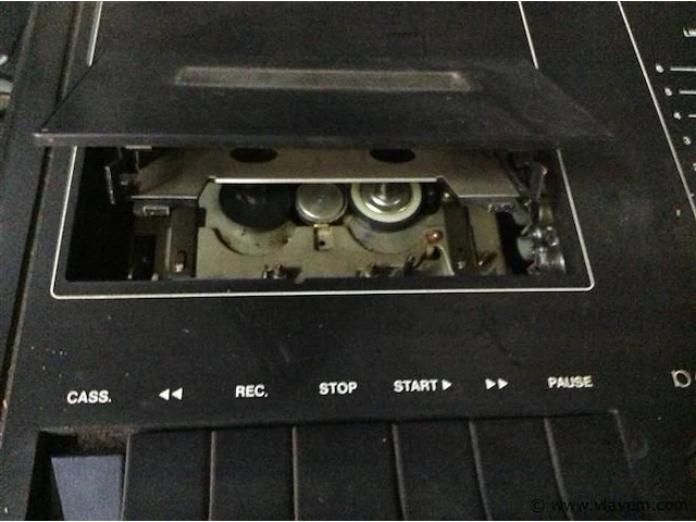 Radio met cassettespeler - afbeelding 5 van  5