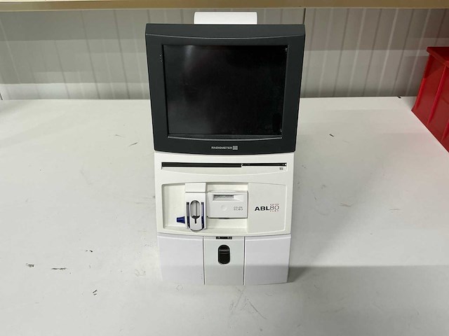 Radiometer - abl-80 - bloed gas analyzer - afbeelding 2 van  3