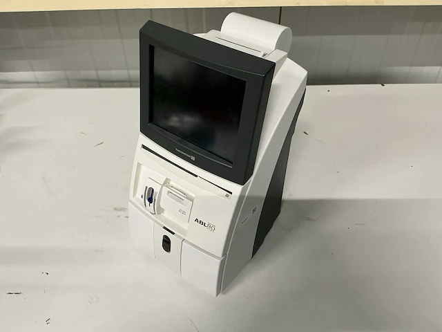 Radiometer abl80 flex co-ox bloedgasanalysator - afbeelding 2 van  4