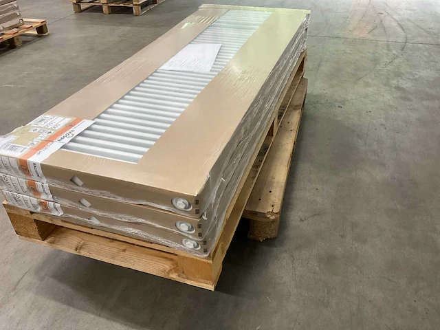 Radson compact hp 11 paneelradiator 1629w (4x) - afbeelding 8 van  9