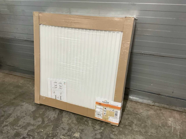 Radson compact hp 11 paneelradiator 2934w (3x) - afbeelding 3 van  8