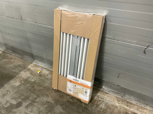 Radson compact hp 11 paneelradiator 492w (6x) - afbeelding 1 van  7