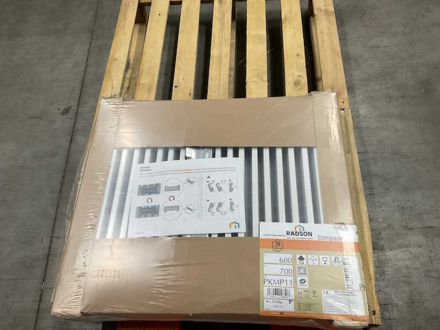 Radson compact hp 11 paneelradiator 713w (2x) - afbeelding 6 van  6