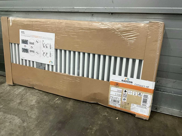 Radson compact hp 11 paneelradiator 955w (8x) - afbeelding 1 van  5