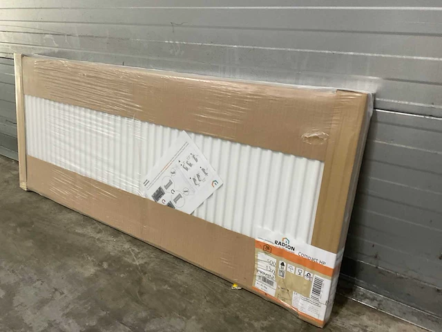 Radson compact hp 21 paneelradiator 2010w (4x) - afbeelding 1 van  10